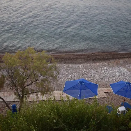 Alexandros Beachfront Near Petalidi With Private Sunbeds & Sea View