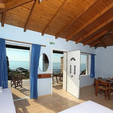 Appartement Alexandros Beachfront Near Petalidi With Private Sunbeds & Sea View *