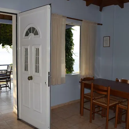 Alexandros Seaside Family & - Paradise, 7' From Petalidi Kalamaki (Messinia)