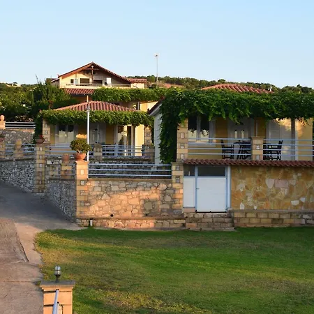 Alexandros Seaside Family & - Paradise, 7' From Petalidi Apartment