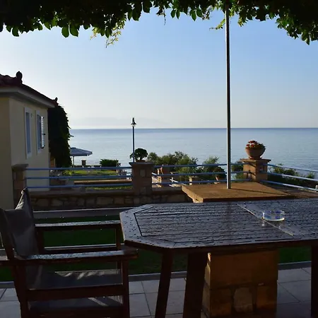 Apartment Alexandros Seaside Family & - Paradise, 7' From Petalidi *