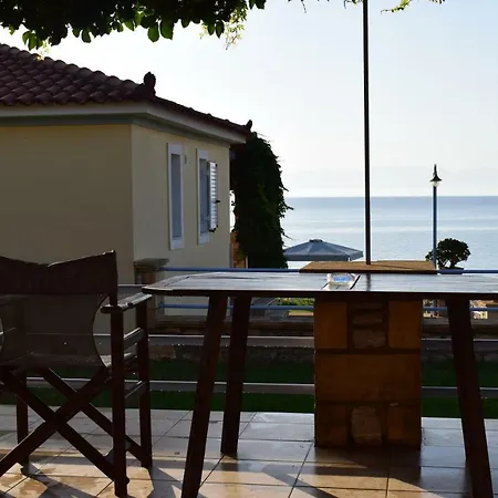 Apartment Alexandros Seaside Family & - Paradise, 7' From Petalidi