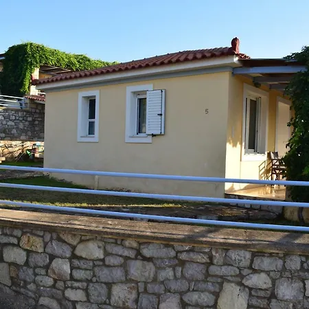 Alexandros Seaside Family & - Paradise, 7' From Petalidi