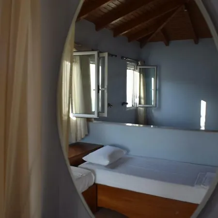 Alexandros Seaside Family & - Paradise, 7' From Petalidi Apartment Kalamaki (Messinia)