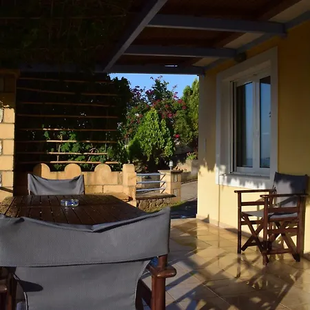 Alexandros Seaside Family & - Paradise, 7' From Petalidi Apartment Kalamaki (Messinia)