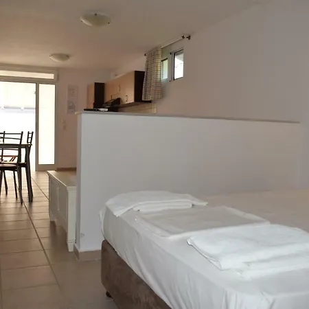 Alexandros Beachfront Near Petalidi With Private Sunbeds & Sea View