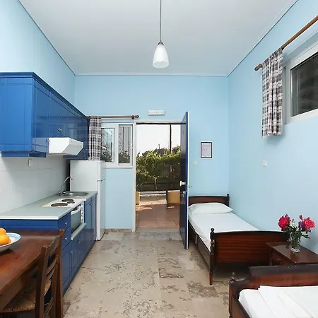 Alexandros Beachfront Near Petalidi With Private Sunbeds & Sea View Appartement