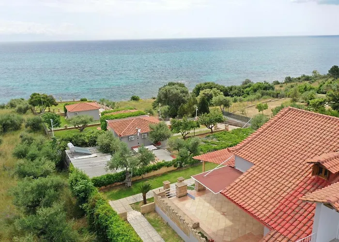 Alexandros Beachfront Near Petalidi With Private Sunbeds & Sea View Apartamento *