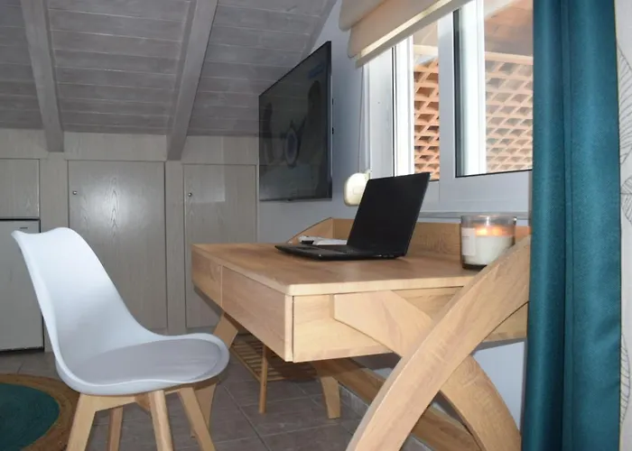 Alexandros Beachfront Near Petalidi With Private Sunbeds & Sea View Apartamento Kalamaki (Messinia)