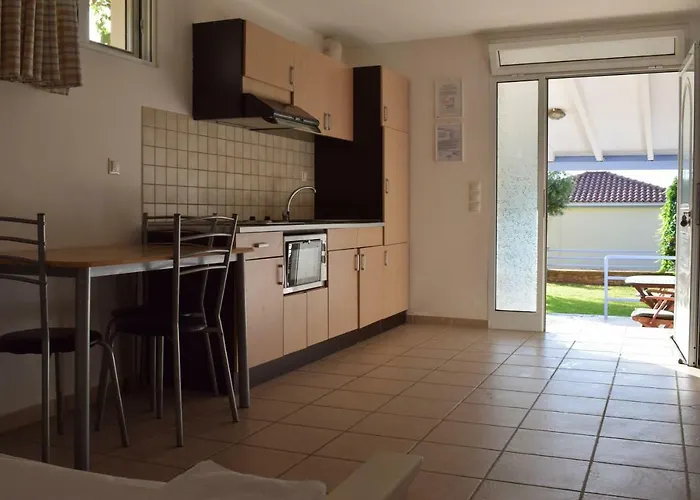 Alexandros , Beachfront Retreat Near Petalidi With Private Sunbeds & Sea View * Kalamaki (Messinia)