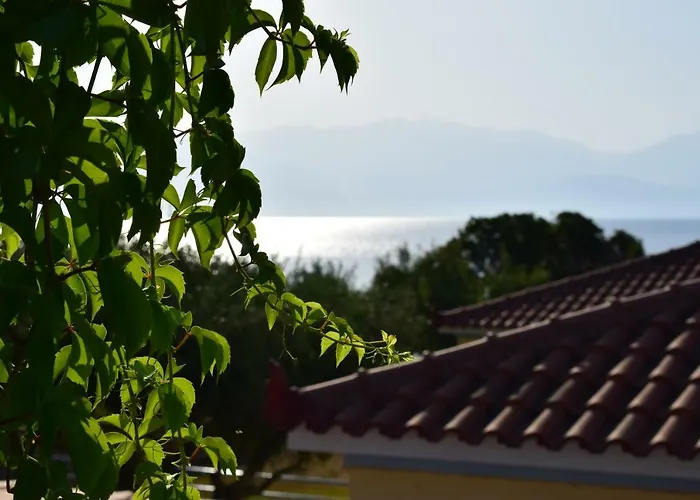 Alexandros , Beachfront Retreat Near Petalidi With Private Sunbeds & Sea View